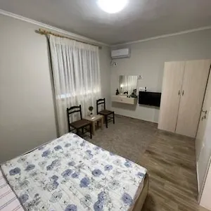 https://new-bazaar-jereinas-studio.albaniahotels.org